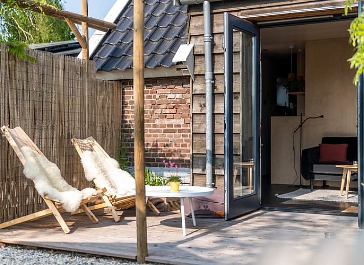 Guest house 287103 • Bed and Breakfast Rivierengebied • Huisje in Maasbommel 