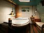 Guest house 022819 • Bed and Breakfast Rivierengebied • Boat 'Opoe Sientje'  • 1 of 25