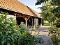 Guest house 281601 • Bed and Breakfast Rivierengebied • De Achtertuin  • 3 of 8