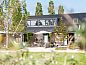 Guest house 287103 • Bed and Breakfast Rivierengebied • Huisje in Maasbommel  • 1 of 26