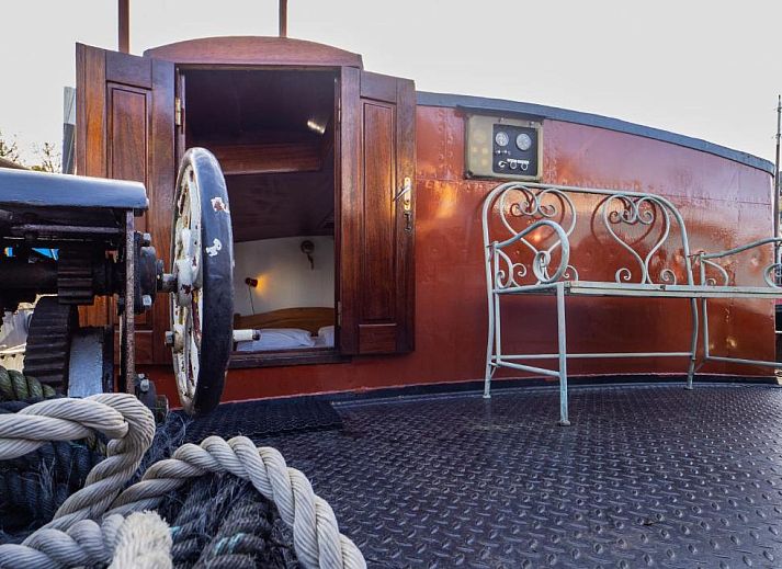 Verblijf 022819 - Bed and breakfast Rivierengebied - Boat 'Opoe Sientje'