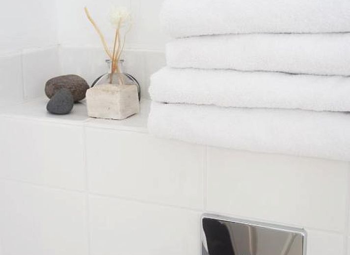 Gemuetlicher Essbereich in Alberti - Bed & Bike, Bett und Fruehstueck in Rotterdam, Suedholland.