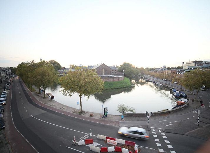 Modern bathroom in B&B de Singel, Utrecht. Stylish bed and breakfast in Utrecht eo.