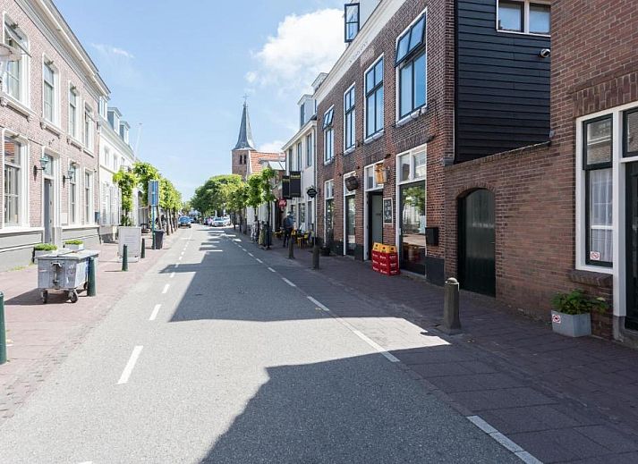 Modern shower in B&B de Lijsterhof, Domburg, Walcheren, luxury bathroom facilities in bed and breakfast in Zeeland.