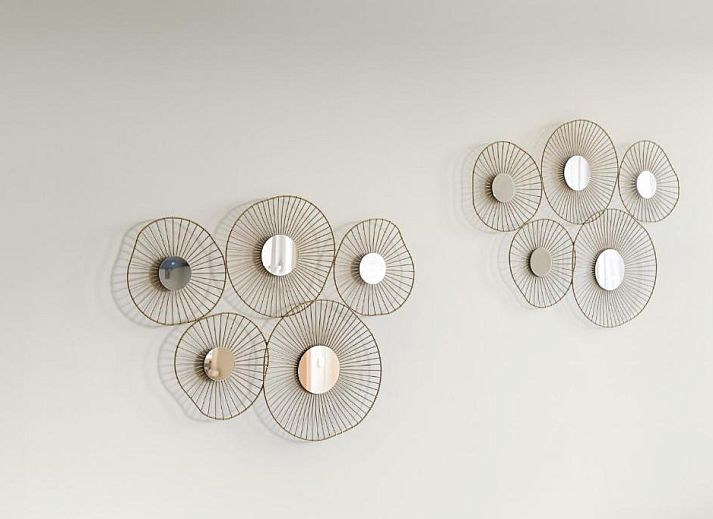 Cozy dining room in B&B de Lijsterhof, Domburg, Walcheren, comfortable bed and breakfast atmosphere in Zeeland.