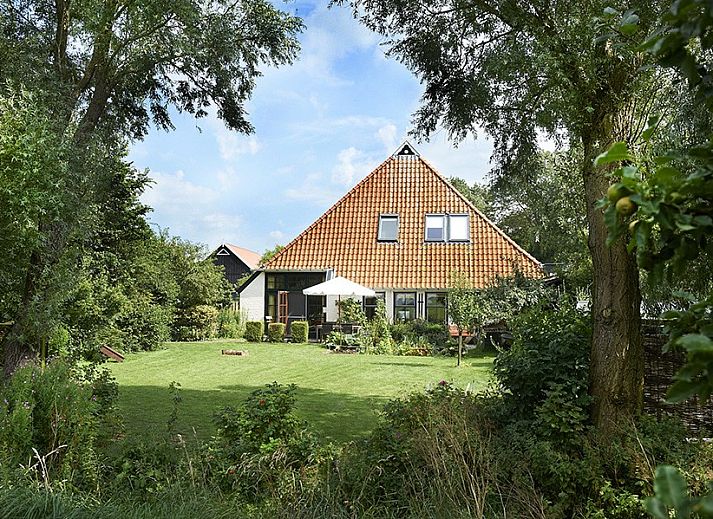 Guest house 241102 • Bed and Breakfast Het Friese platteland • B&B Joarum