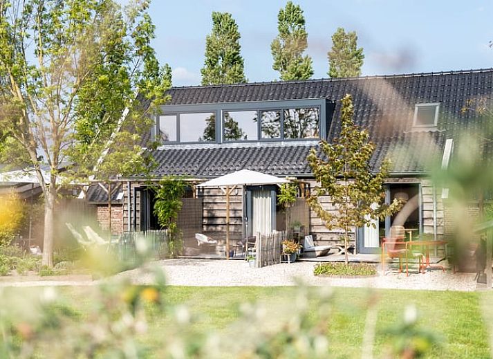 Guest house 287103 • Bed and Breakfast Rivierengebied • Huisje in Maasbommel