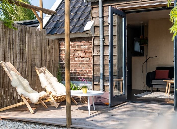 Guest house 287103 - Bed and Breakfast Rivierengebied - Huisje in Maasbommel