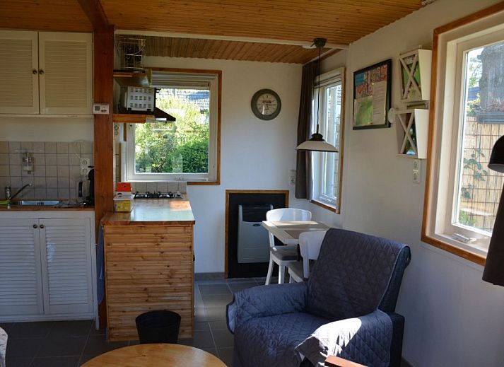 Ruime tuin en terras bij Het Puttertje, een gezellige bed and breakfast in Hattem, Veluwe, Gelderland.