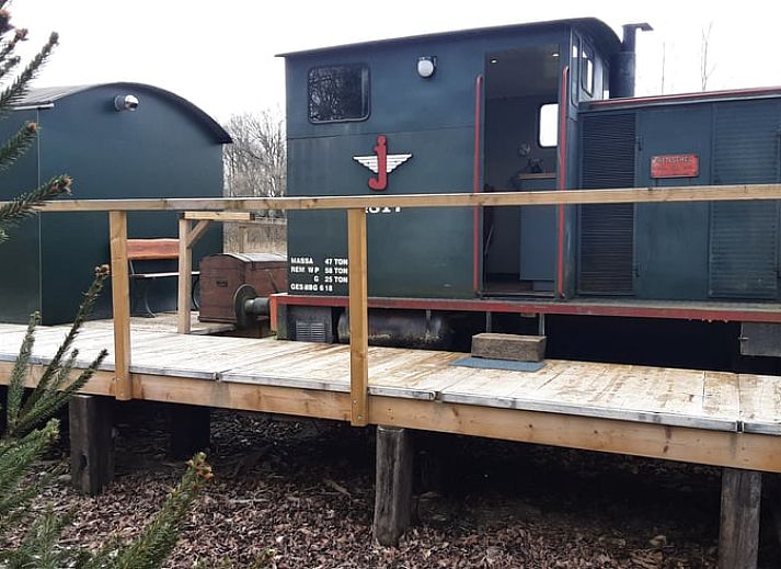 Unieke treinaccommodatie bij Vakantiehuisje in Liempde, Hart van Brabant, Noord Brabant, met prachtig uitzicht op groene natuur.