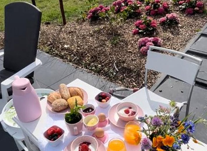 Guest house 603105 - Bed and Breakfast Schouwen-Duiveland - Huisje in Noordgouwe