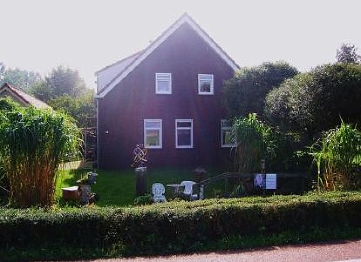 De Uilentuin bed and breakfast in Ter Aar met groene tuin en rustieke buitenruimte in het Groene Hart van Zuid-Holland.