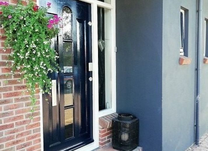 Guest house 690101 • Bed and Breakfast Voorne Putten/Hoekse waard • DE DIJK
