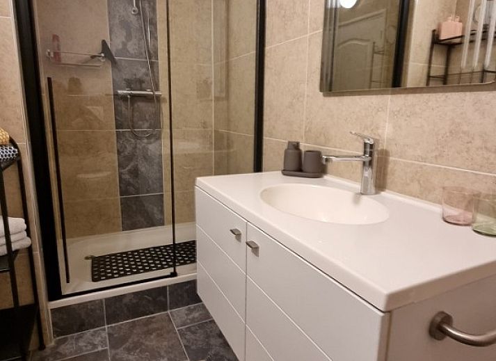 Vissersavontuur in de buurt van DE DIJK bed and breakfast in Zuid-Holland, ideaal voor natuurliefhebbers.