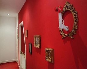Kunstzinnige gang in Alberti - Bed & Bike, bed and breakfast in Rotterdam, Zuid-Holland.