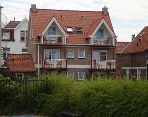 Achterzijde van Bed & Breakfast Huys aan zee, Domburg, Zeeland.