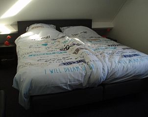 Comfortabele slaapkamer in B&B Fam. Tavenier, Vrouwenpolder, Walcheren, ideaal voor een ontspannen verblijf.