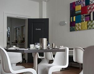 Eetkamer bij Bed en Brood - Veere, moderne B&B in Walcheren, Zeeland