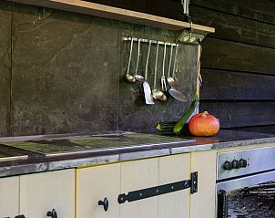 Details van de buitenkeuken bij Vakantiehuisje in Heerde, Veluwe, Gelderland.