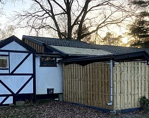 Unieke architectuur van Het Puttertje, een bed and breakfast in Hattem, Veluwe, Gelderland.