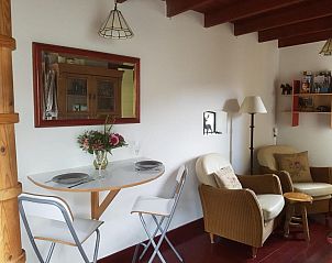 Gezellige zit- en eethoek in B&B Het Bakhuis, Loenen, Veluwe.